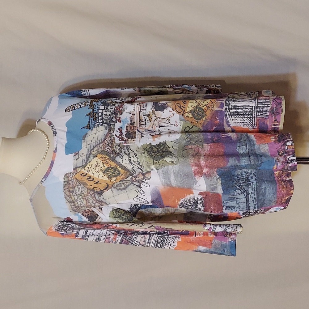 Christopher & Banks Graphic Three-quarter Sleeves Top - Picture 2 of 8